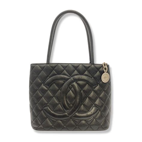 chanel eshop sac|Chanel bags second hand.